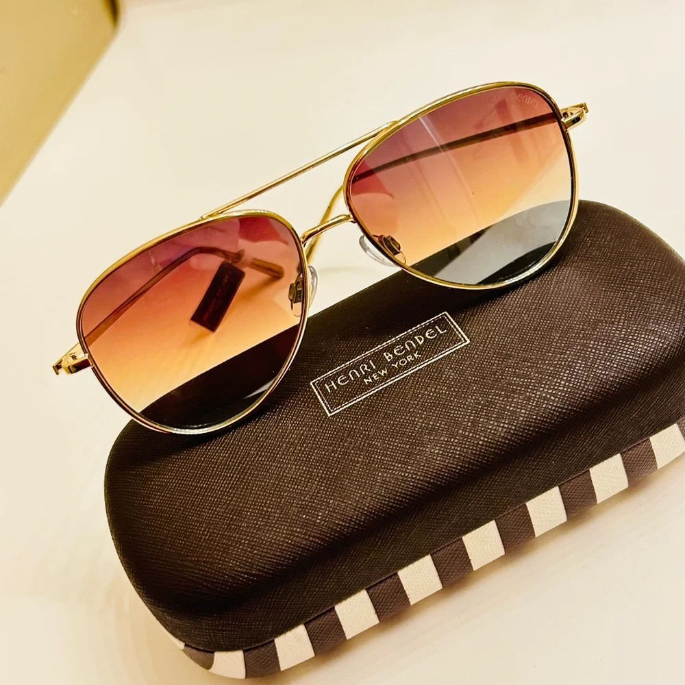 🔥EXTREMELY🔥 RARE Henri Bendel Brynn Gradient Aviator Sunglasses - Picture 7 of 14